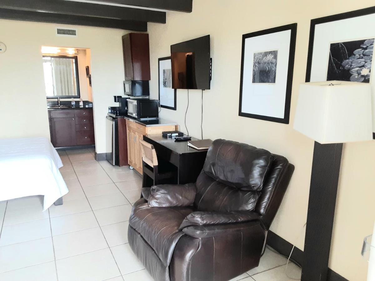 Charming One Bedroom Resort-Style Studio With Pool And Beach Access Ruskin Dış mekan fotoğraf